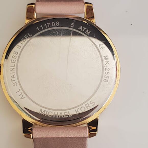 Michael Kors Hartman Ladies Watch 38mm Gold Tone with Pink Leather Band MK2558 - Picture 5 of 9